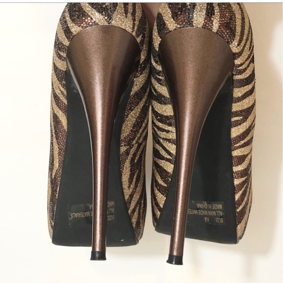 QUPID Brown/ Gold Zebra Print Rhinestone Platform Stiletto Heels Size 8 - Picture 4 of 14